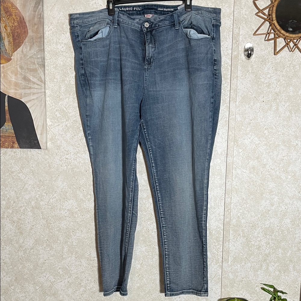 Laurie Felt Women's Classic Boyfriend Denim Jeans 24W